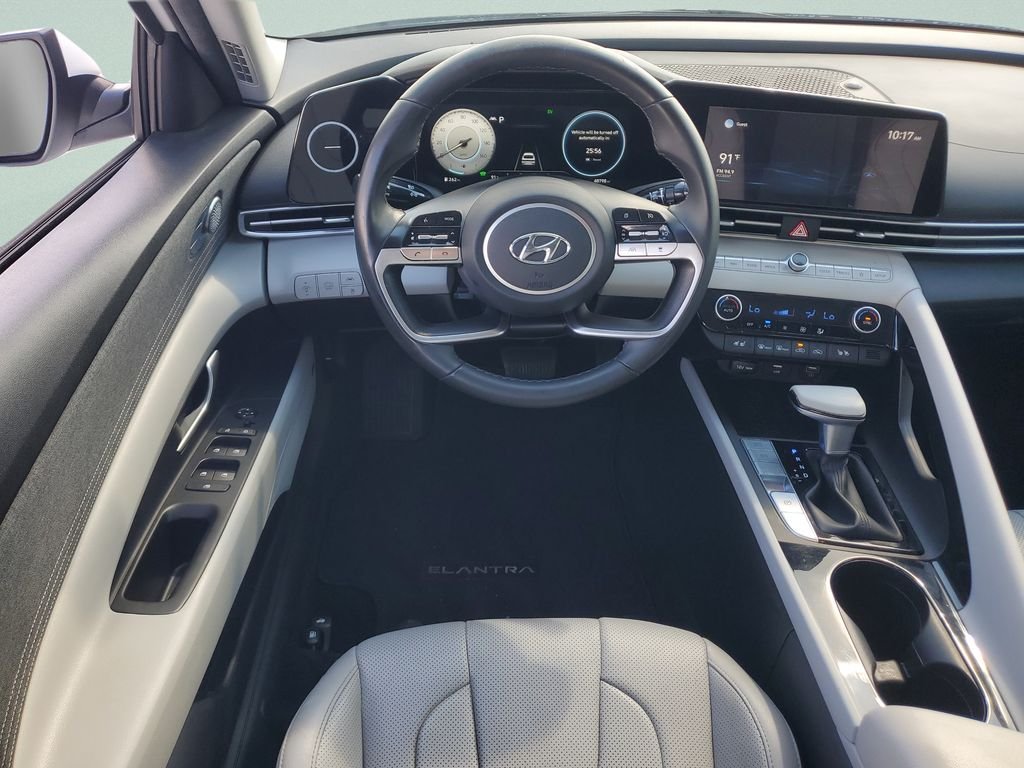 Used 2021 White Hyundai Limited image 12