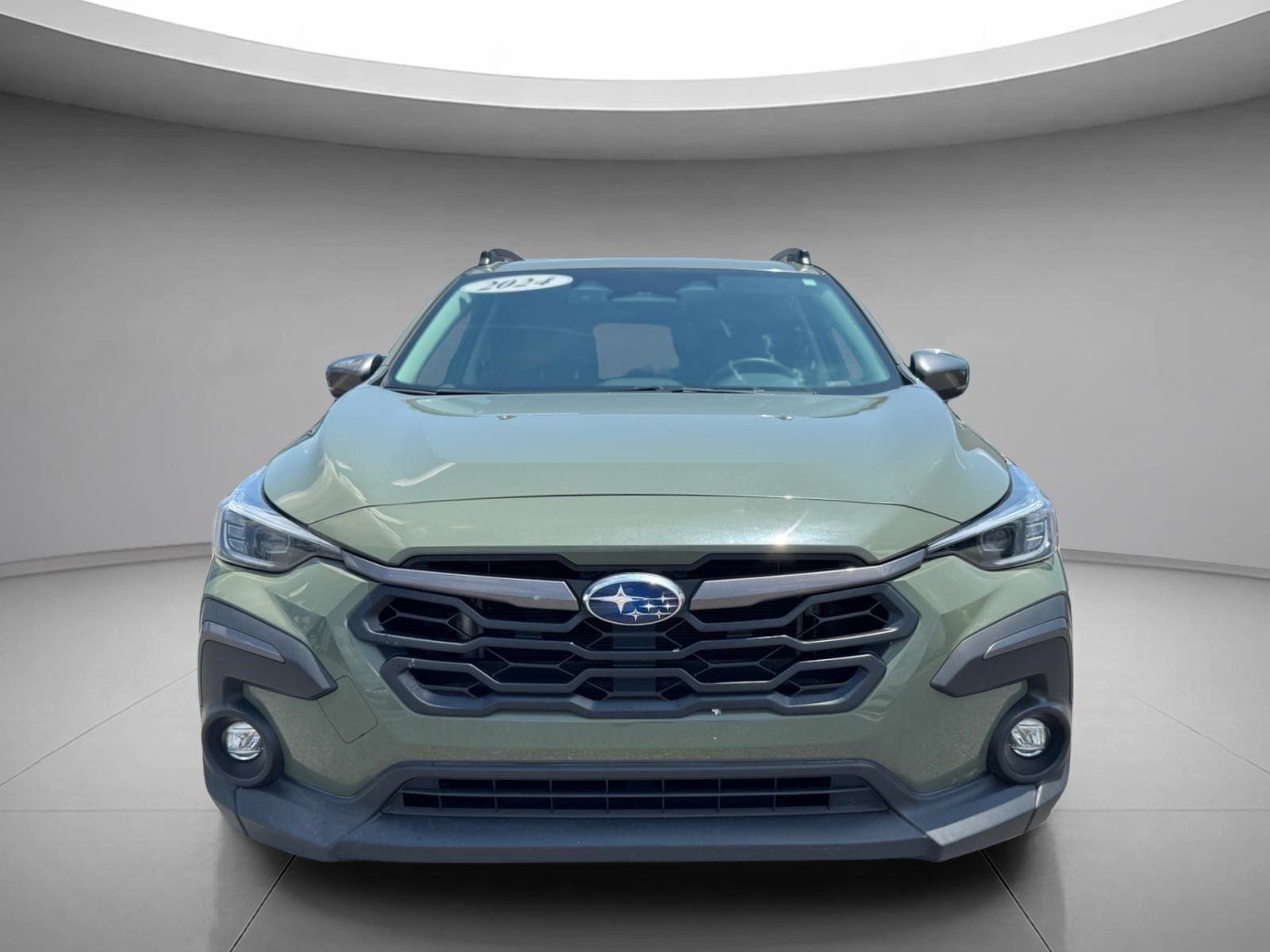 Used 2024 Alpine Green Subaru Limited image 2