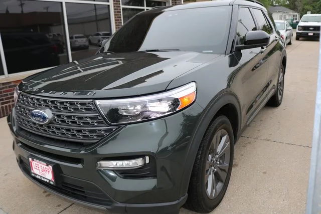 Used 2022 Green Metallic Ford XLT image 4