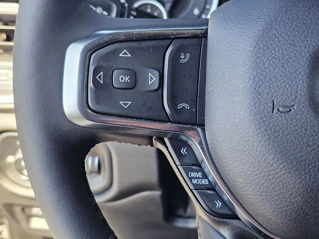 Used 2025 Diamond Black Cry Ram Laramie image 21