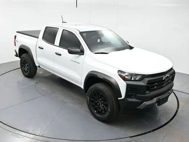 Used 2024 Summit White Chevrolet Trail Boss image 28