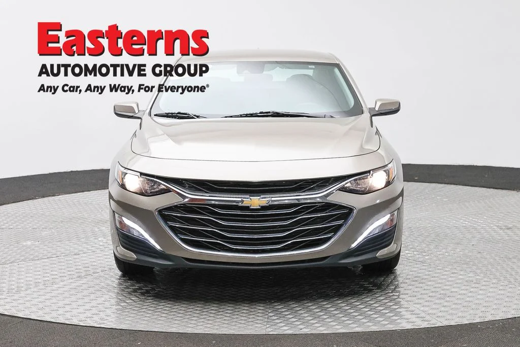 Used 2025 Gray Chevrolet LT image 2