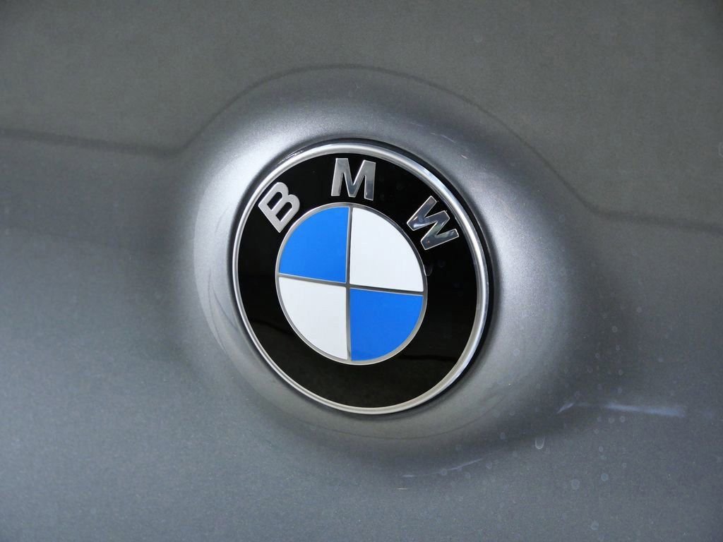 Used 2026 Skyscraper Grey Metallic BMW 30 xDrive image 12