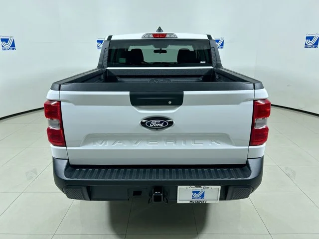 New 2026 OXFORD WHITE Ford XL 2.0L Super Crew Cab image 17