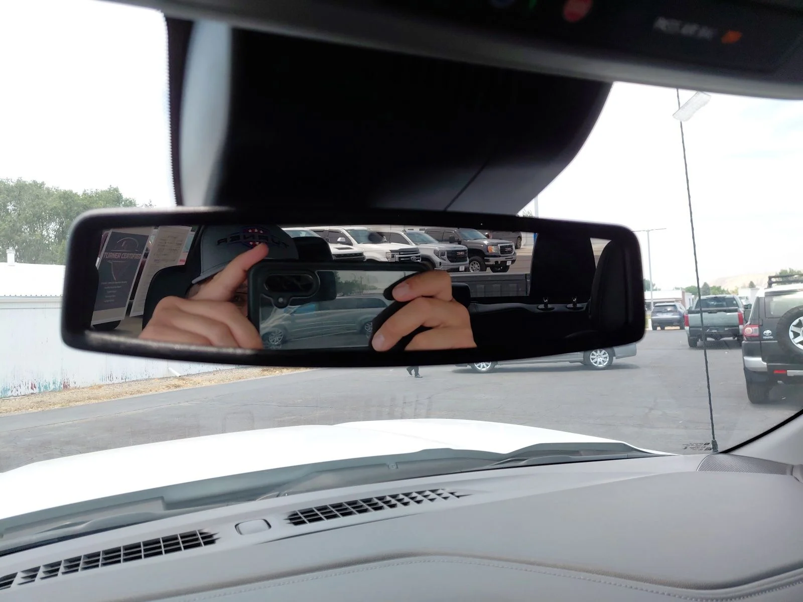 Used 2025 White GMC SLT image 45