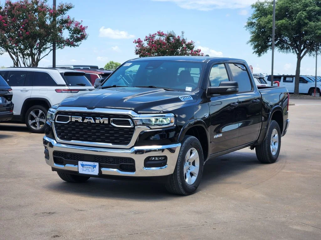 New 2026 Diamond Black Crystal Pearl-Coat Exterior Paint RAM Big Horn/Lone Star image 2