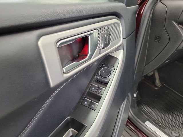Used 2022 Red Ford Limited image 7