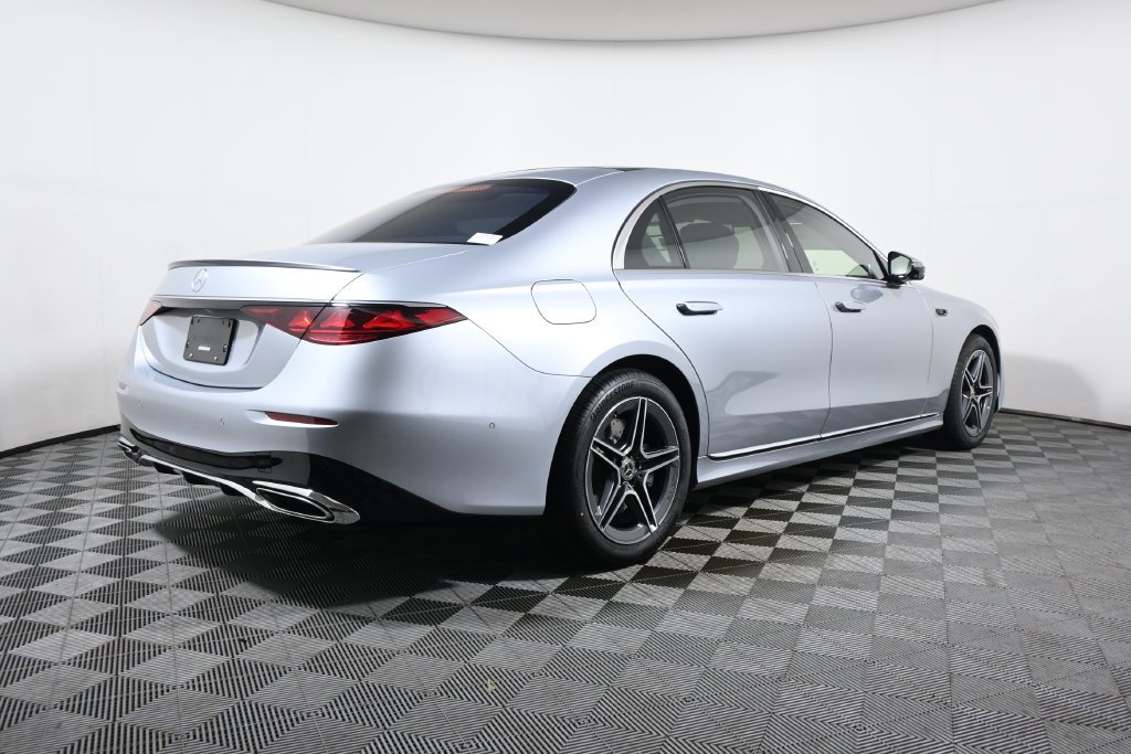 New 2027 Cirrus Silver Metallic Mercedes-Benz S 500 image 7