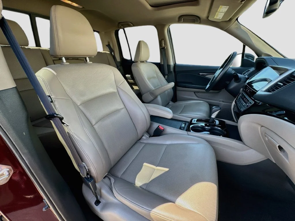 Used 2017 Red Honda RTL-E image 33