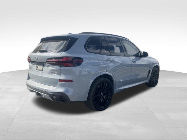 Used 2025 Gray BMW M60i image 5