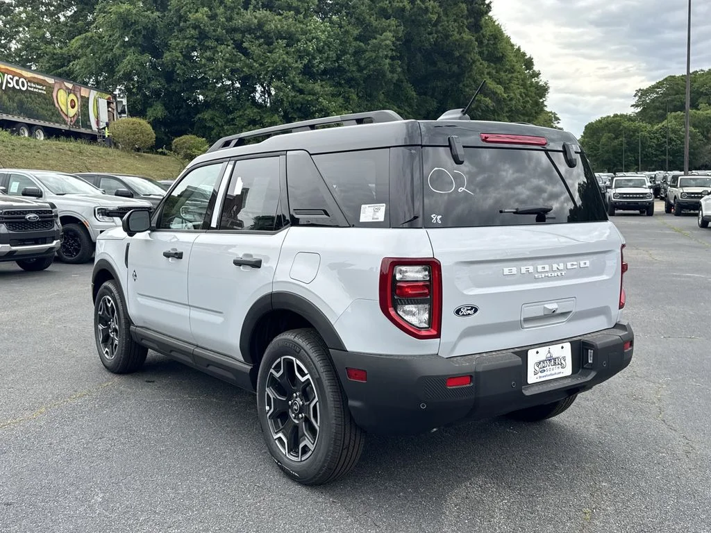 New 2026 White Ford Outer Banks image 5