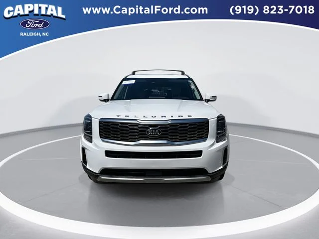Used 2021 White Kia S image 3