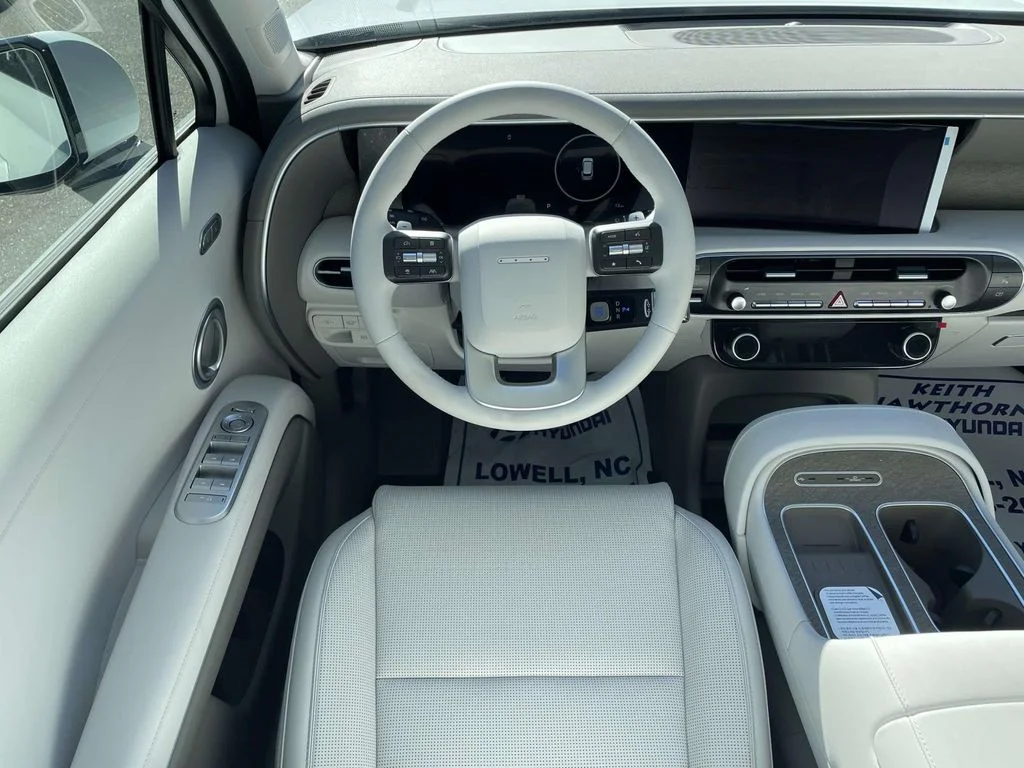 New 2026 White Hyundai SEL Premium image 12