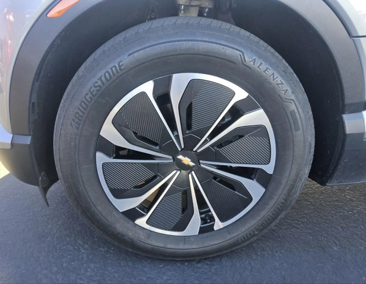Used 2024 Sterling Gray Metallic Chevrolet LT image 24