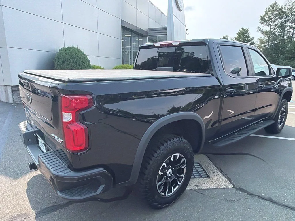 Used 2025 Black Chevrolet ZR2 image 7