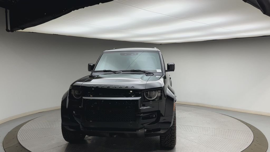 New 2026 Narvik Black Land Rover OCTA image 7