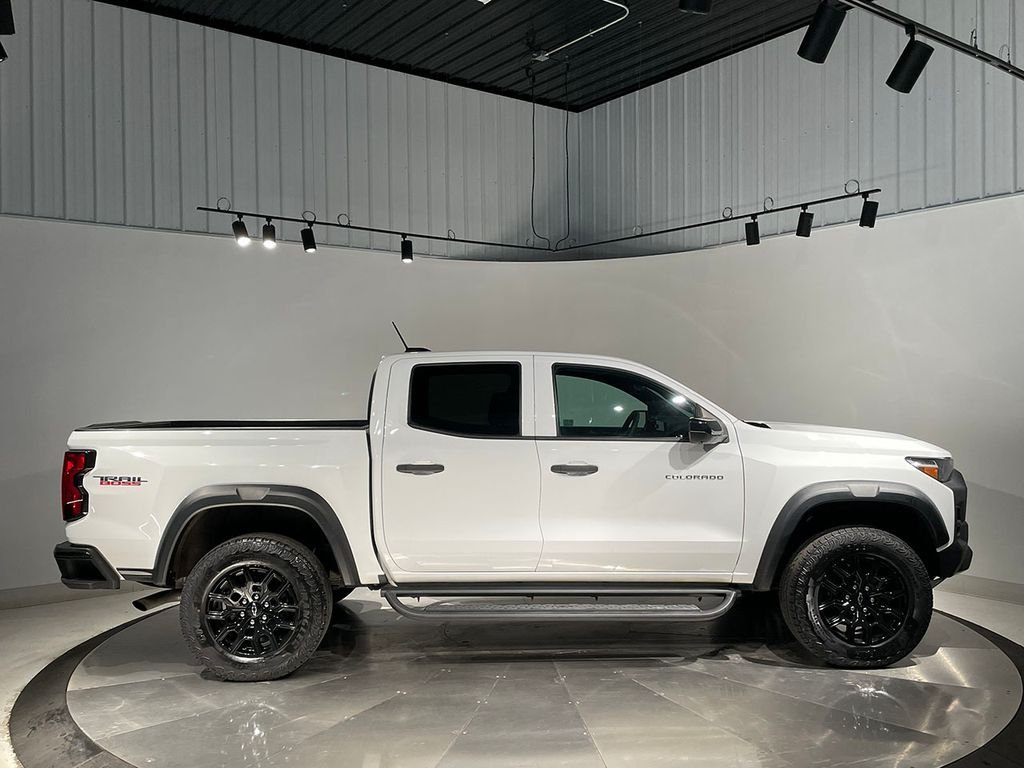 Used 2023 White Chevrolet Trail Boss image 10