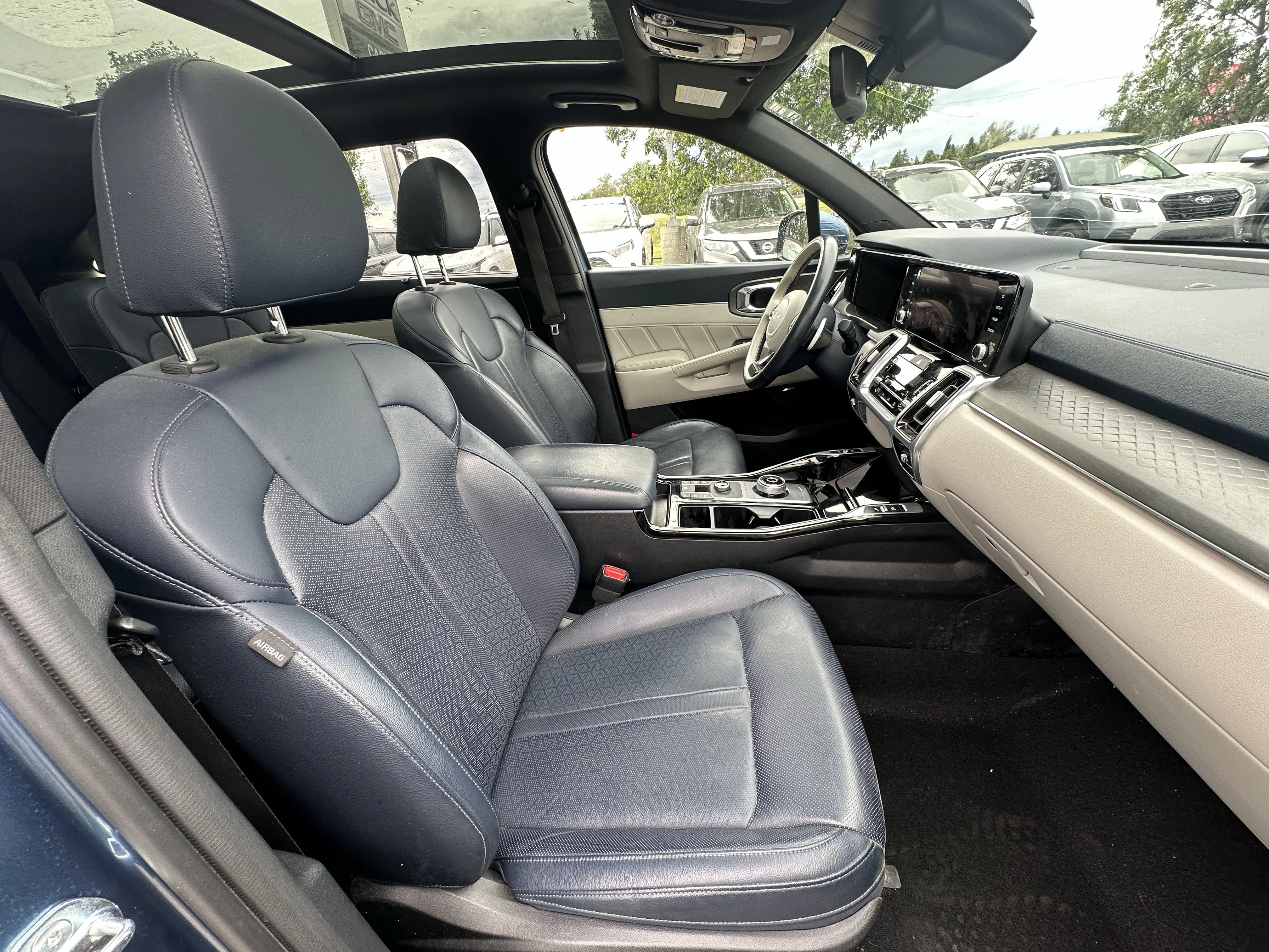 Certified Used 2023  Kia SX image 17