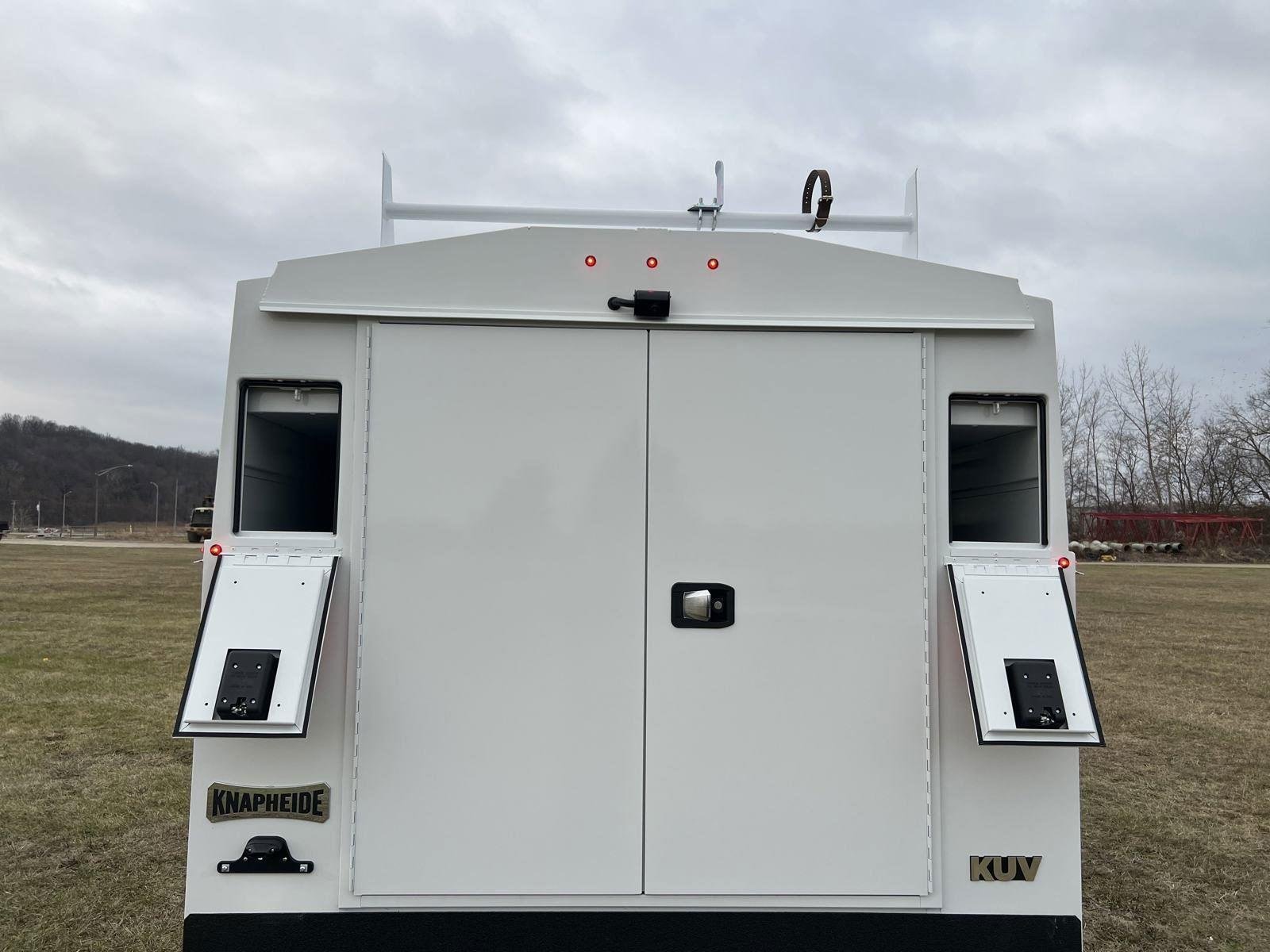 Used 2024 Oxford White Ford T350 AWD SRW image 4