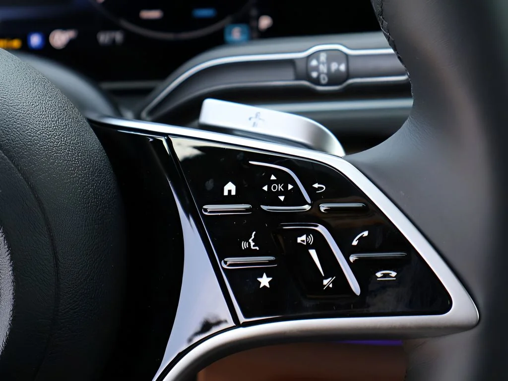 New 2026 Obsidian Black Metallic Mercedes-Benz GLE 350 image 32