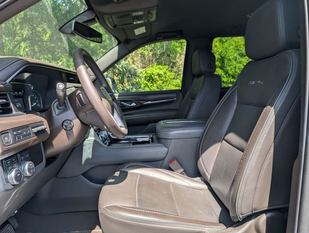 Used 2021 Green GMC Denali image 14
