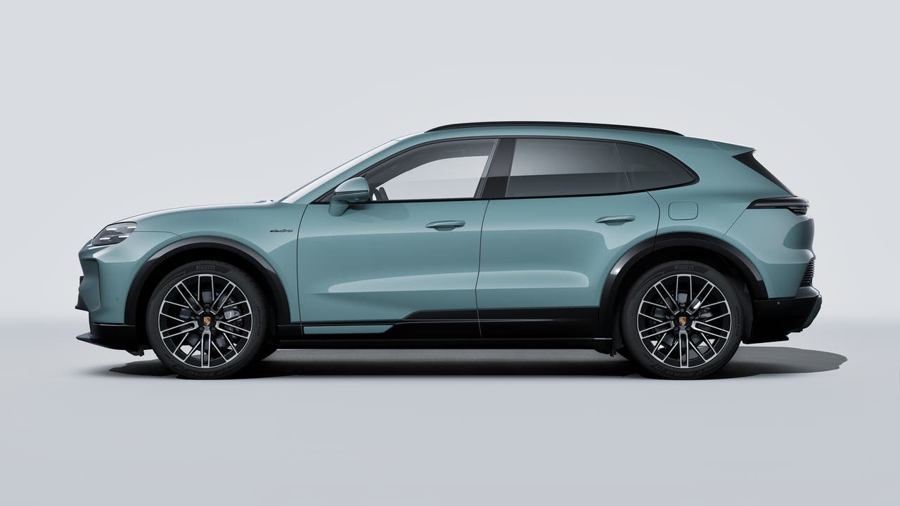 New 2026 Mystic Green Metallic Porsche  image 2