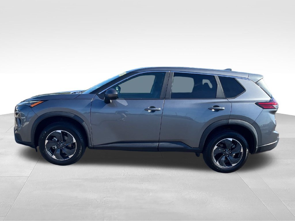 Used 2024 Gray Nissan SV image 2