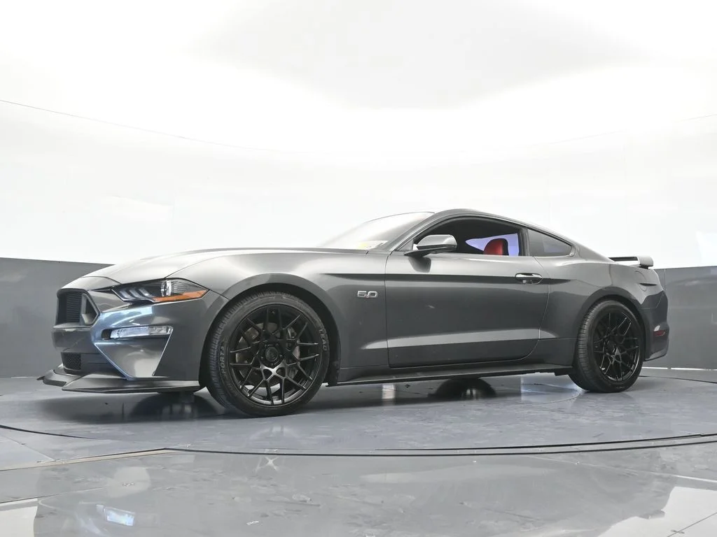 Used 2020 Magnetic Ford GT Premium image 44