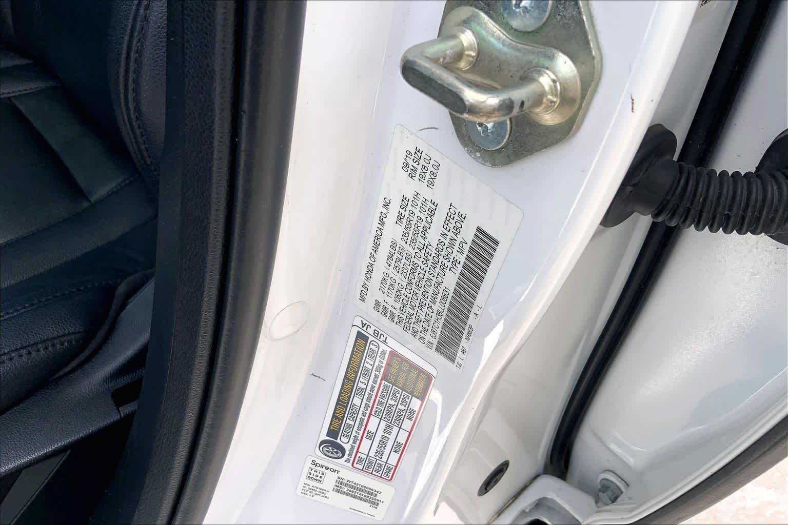 Used 2020 Platinum White Pearl Acura  image 35