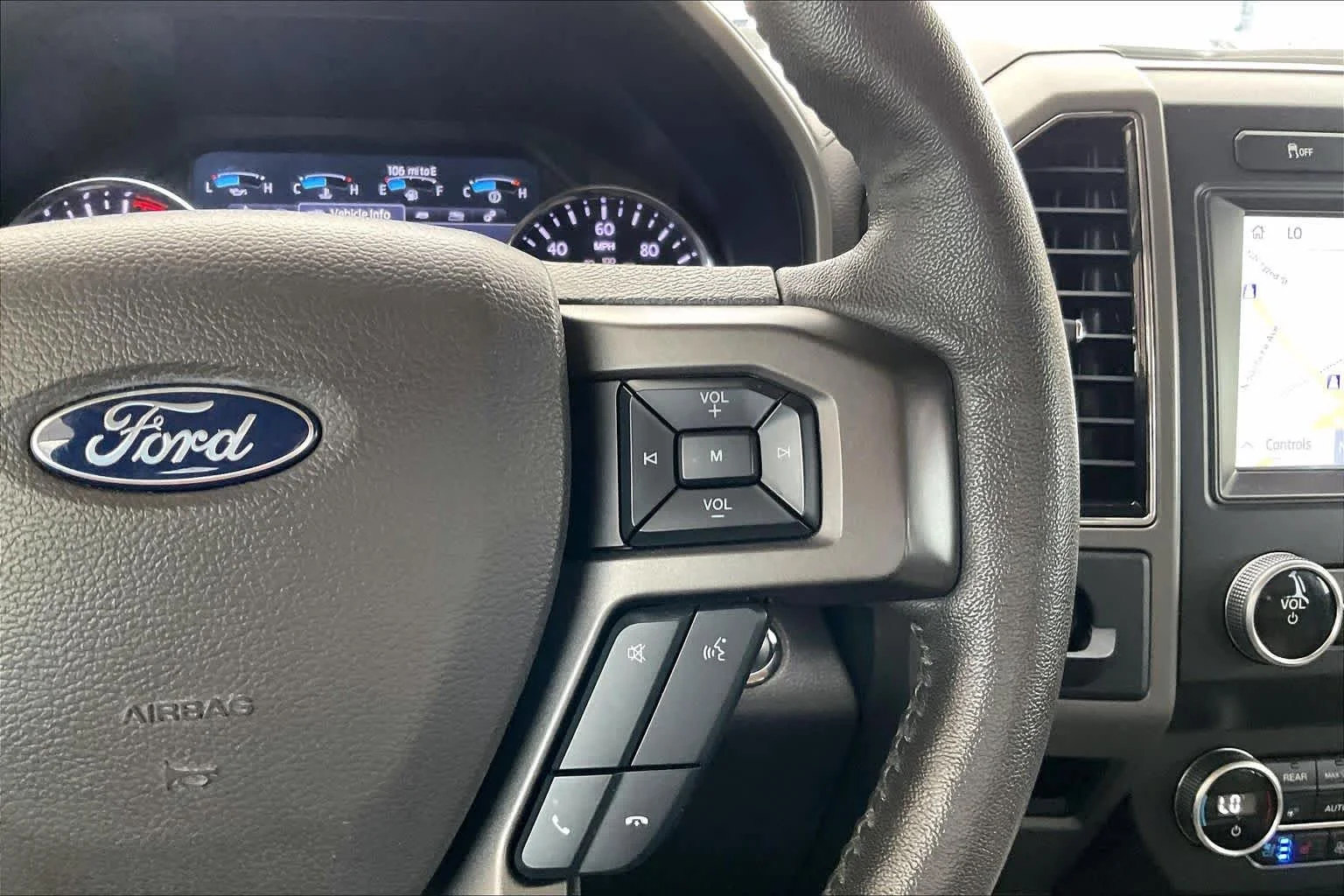 Used 2020 Iconic Silver Ford XLT image 25