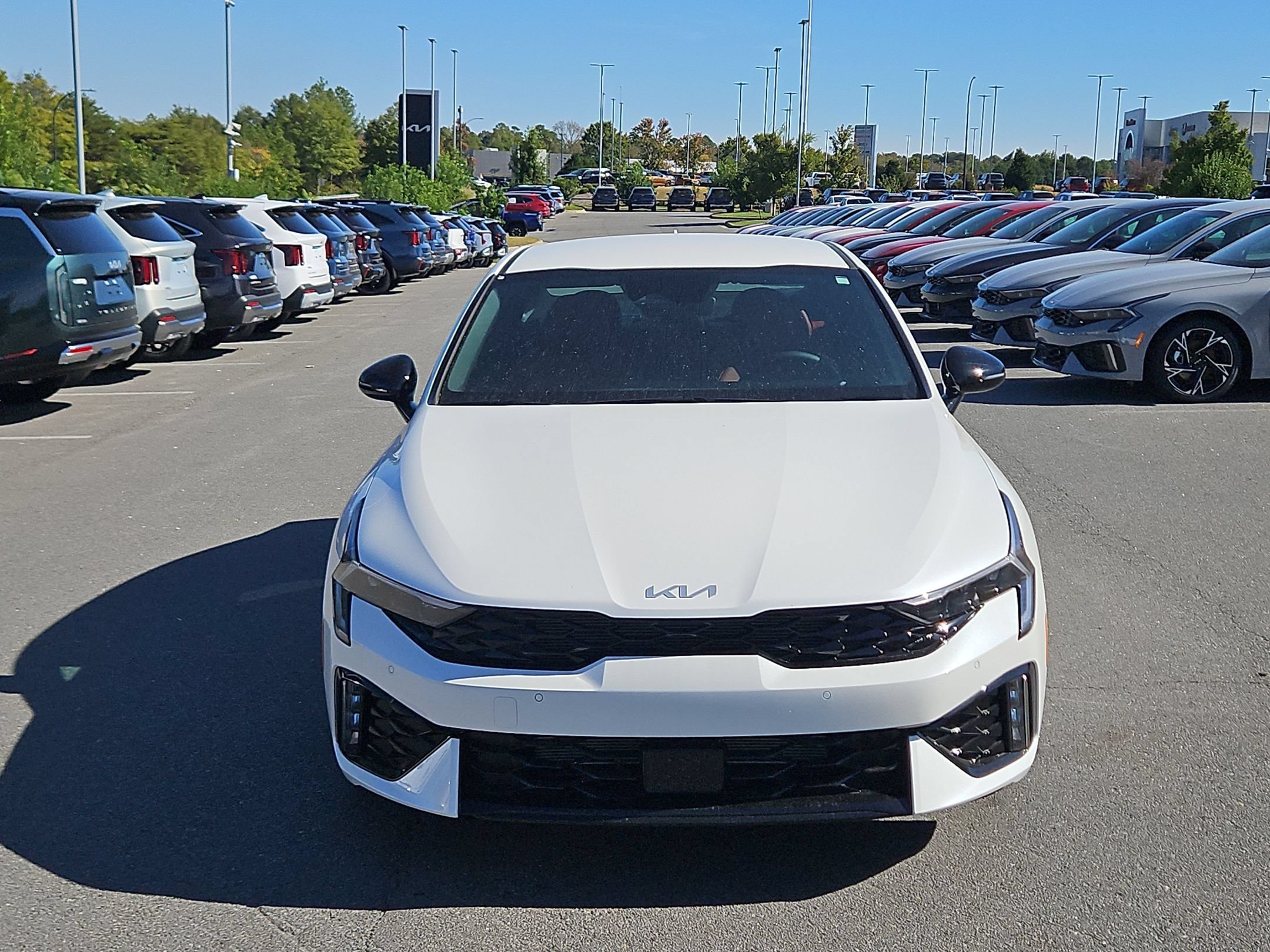 New 2026 Snow White Pearl Kia GT-Line image 2