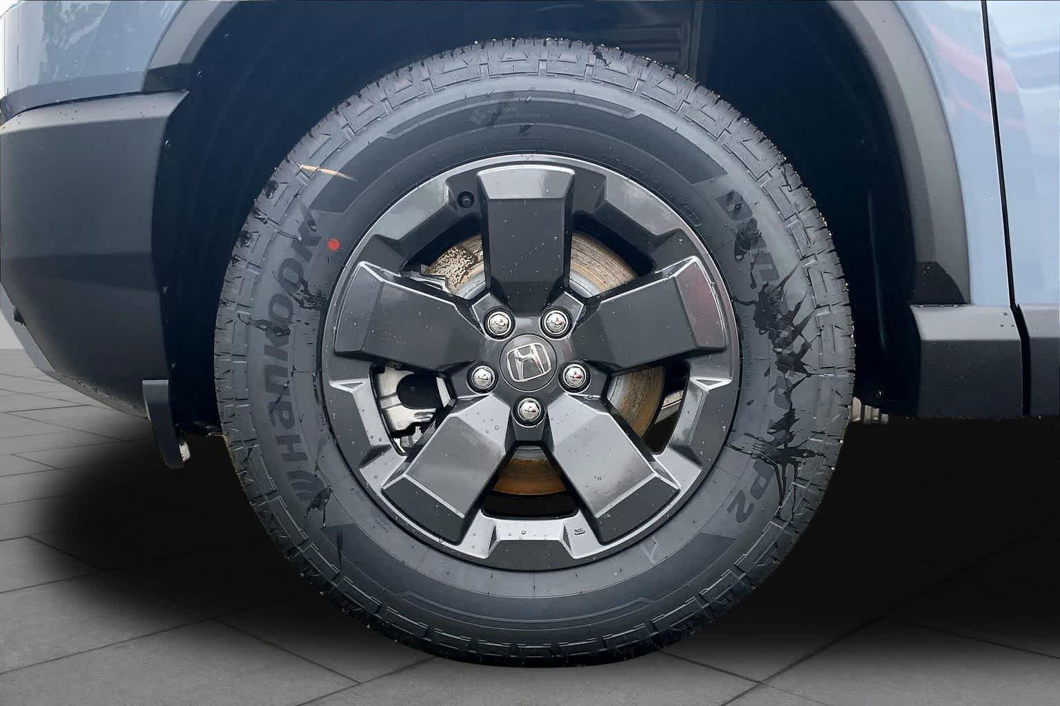 New 2026 Sonic Gray Pearl Honda RTL image 11