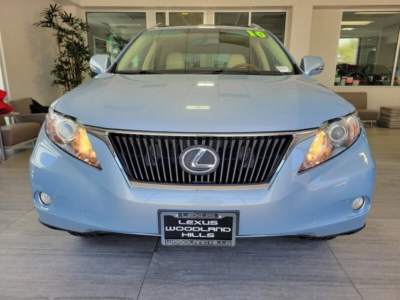 Used 2010 Blue LEXUS FWD 4DR image 7