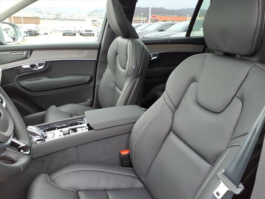 New 2026 Vapour Grey Volvo Ultra image 4