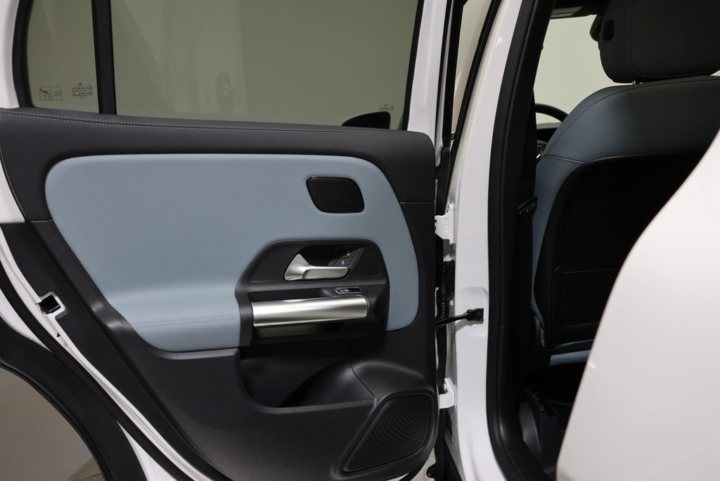 Certified Used 2026 Polar White Mercedes-Benz GLA 250 image 41