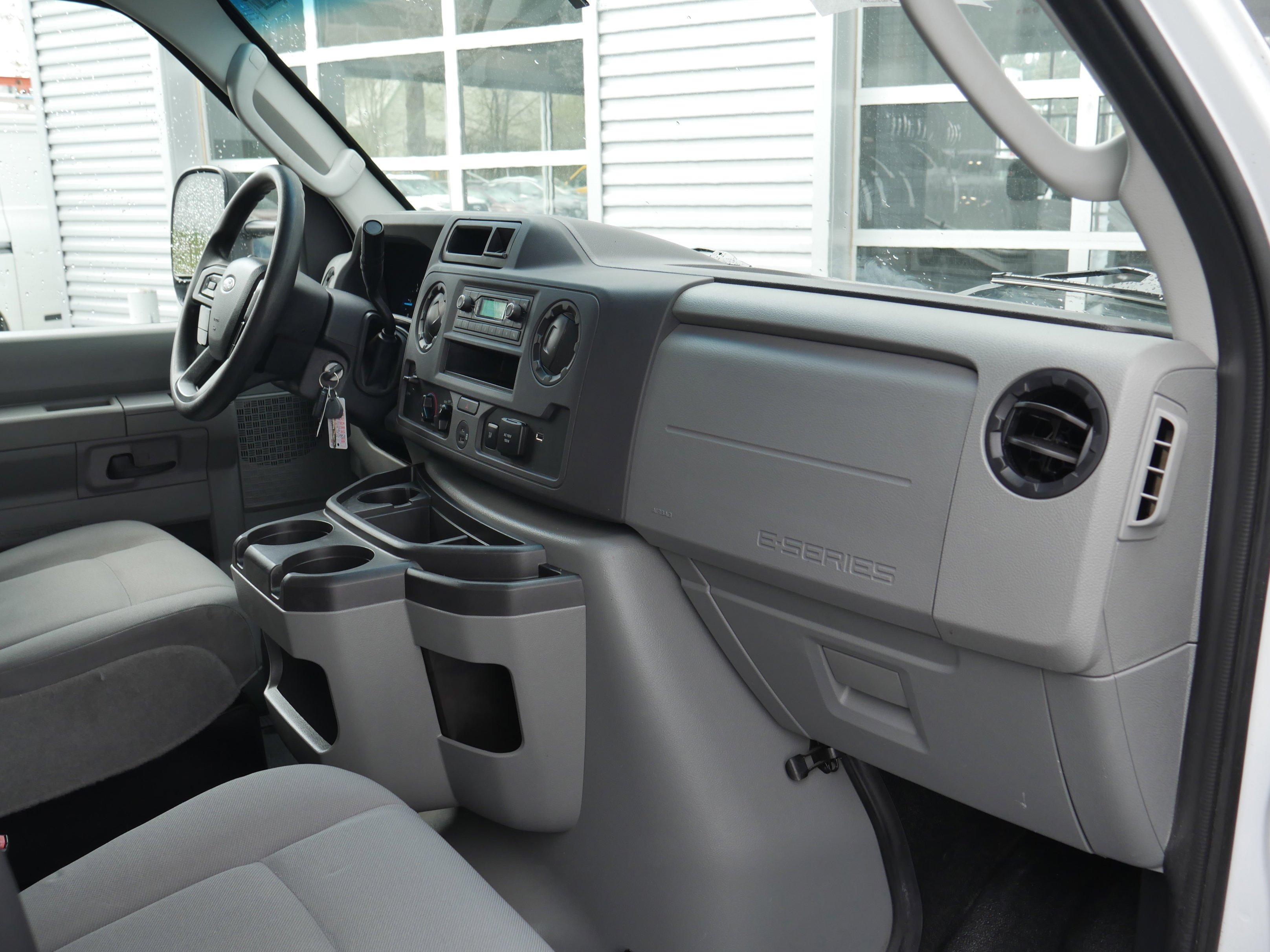 Certified Used 2025 Oxford White Clearcoat Ford  image 16
