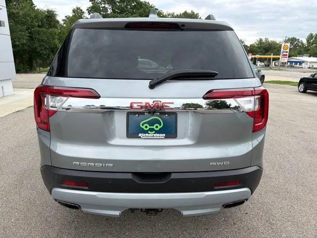 Used 2023 Sterling Metallic GMC SLE image 4