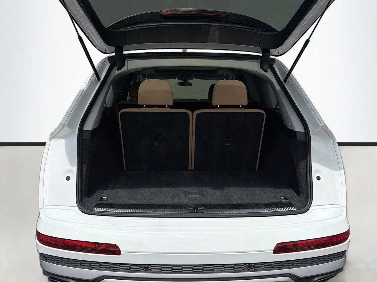 Used 2025 White Audi 55 Premium image 13