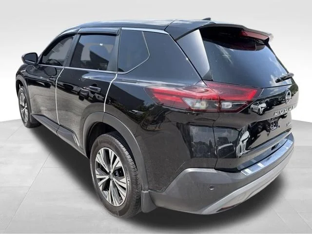 Used 2023 Black Nissan SV image 5
