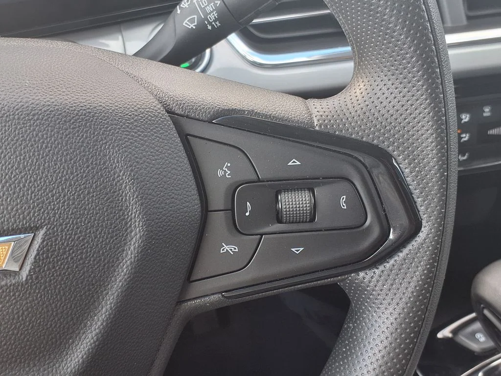 Used 2025 Gray Chevrolet LT image 28