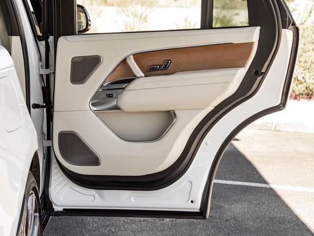 Used 2025 Icy White Gloss Land Rover SV image 29
