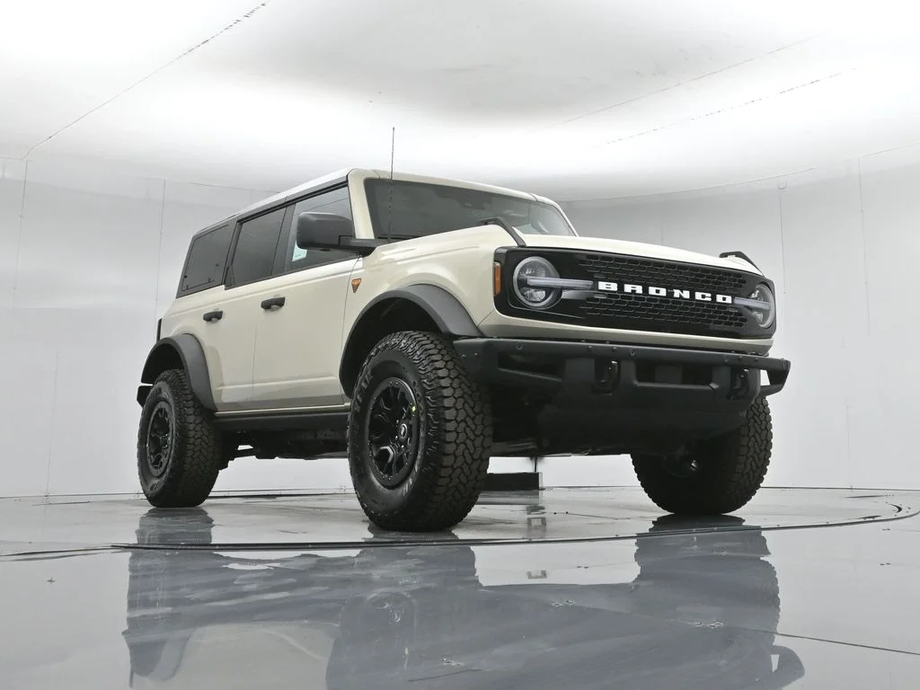 New 2026 Desert Sand Ford Badlands image 45