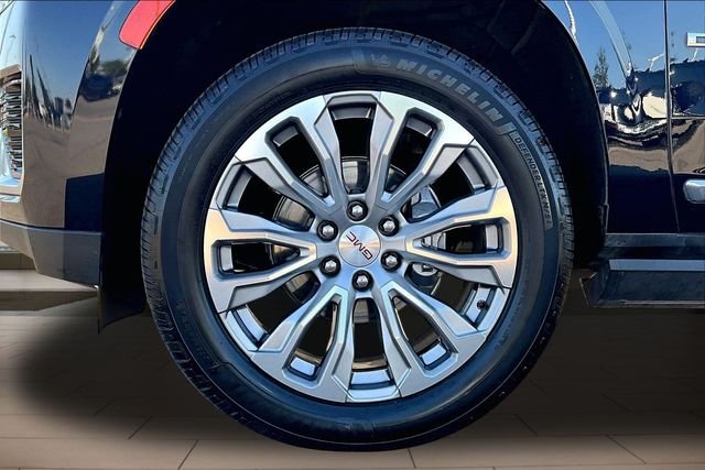 Used 2021 Blue GMC Denali image 9
