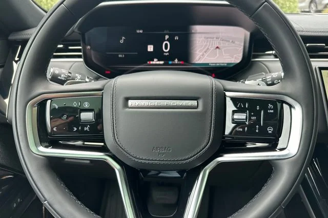 New 2026 Fuji White Land Rover SE image 22