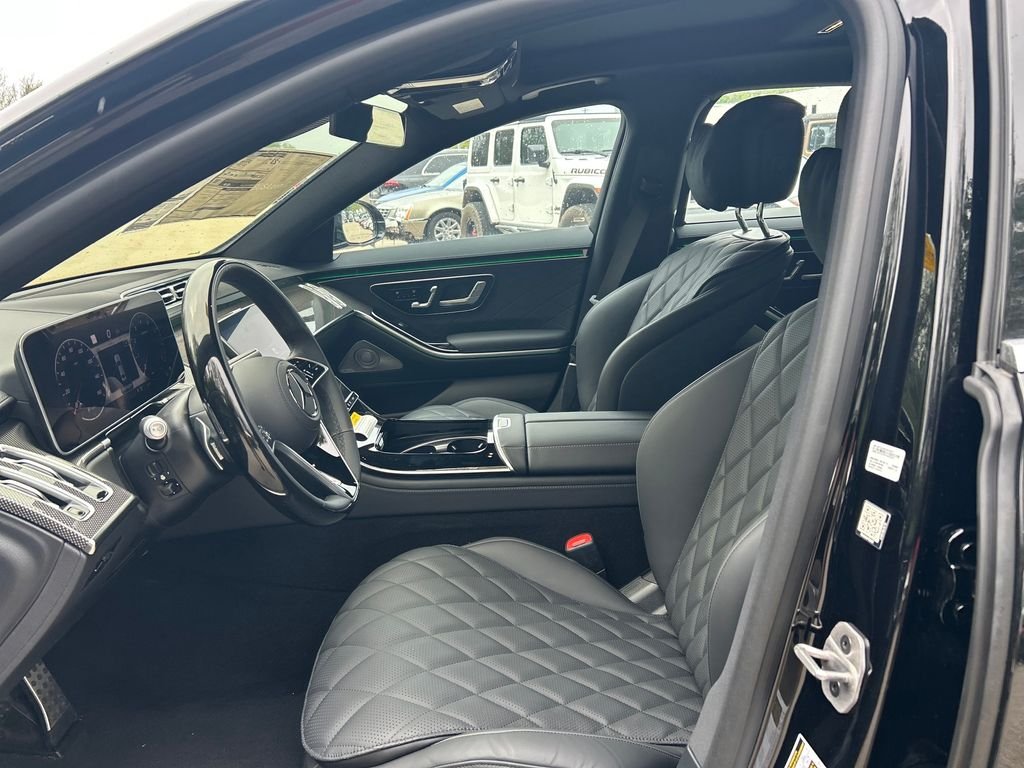 New 2026 Obsidian Black Metallic Mercedes-Benz S 500 image 9