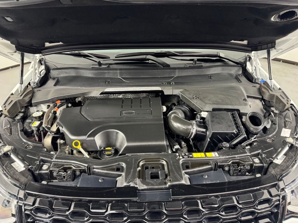Used 2022 Fuji White Land Rover S R-Dynamic image 35