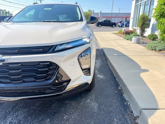 New 2026 White Sands Chevrolet ACTIV image 9