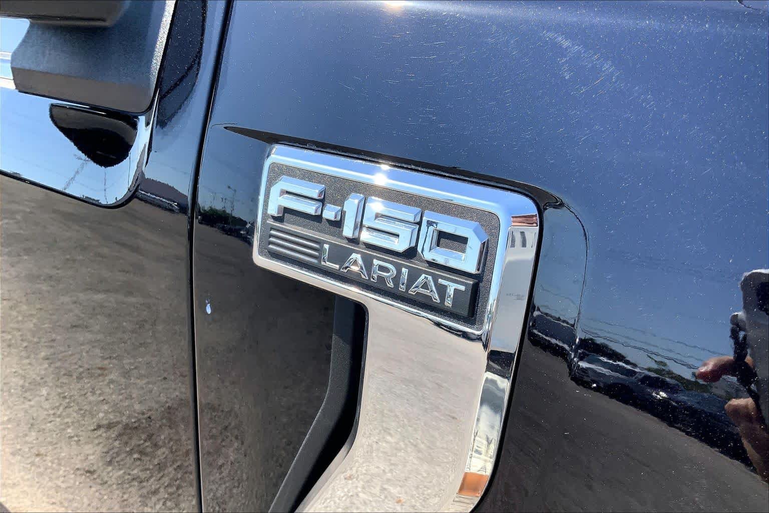 Used 2024 Agate Black Ford LARIAT image 31