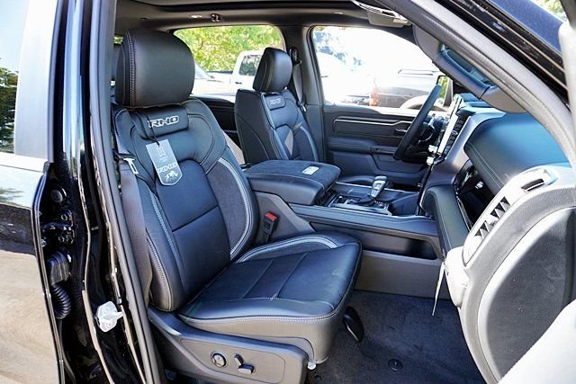 New 2026 Diamond Black Crystal Pearl-Coat Exterior Paint RAM RHO image 17