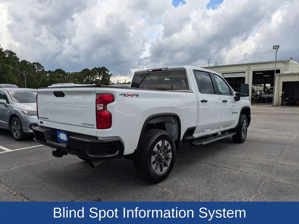 Used 2024 Summit White Chevrolet Custom image 4